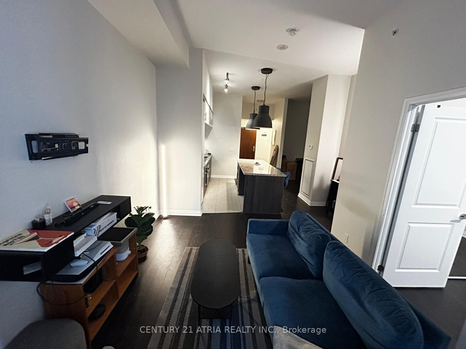 Additional image 4 of 215-8 Mercer Street, Toronto, ON, M5V 1H3