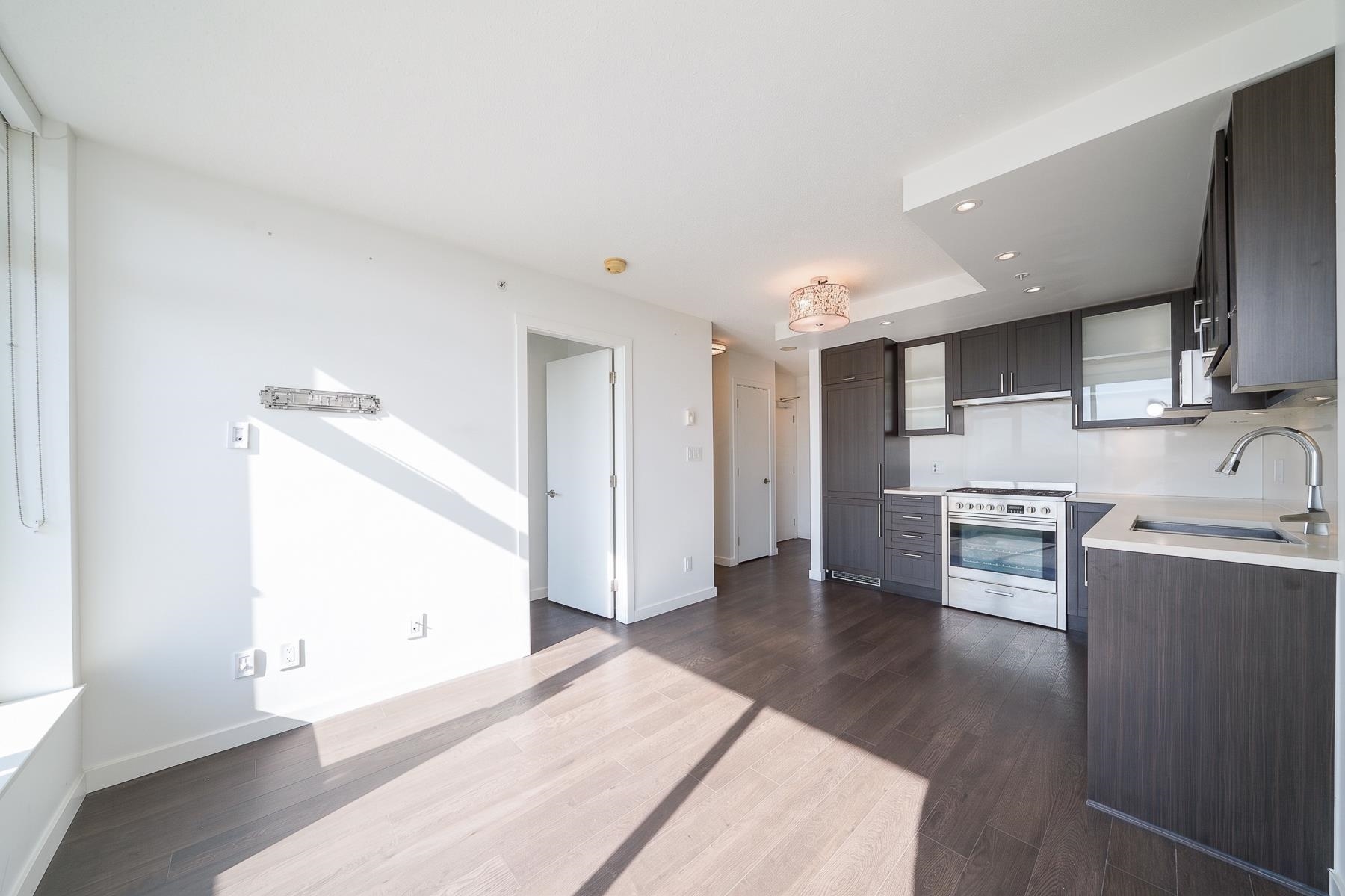Additional image 5 of 2601-5515 Boundary Road, Vancouver, BC, V5R 0E3