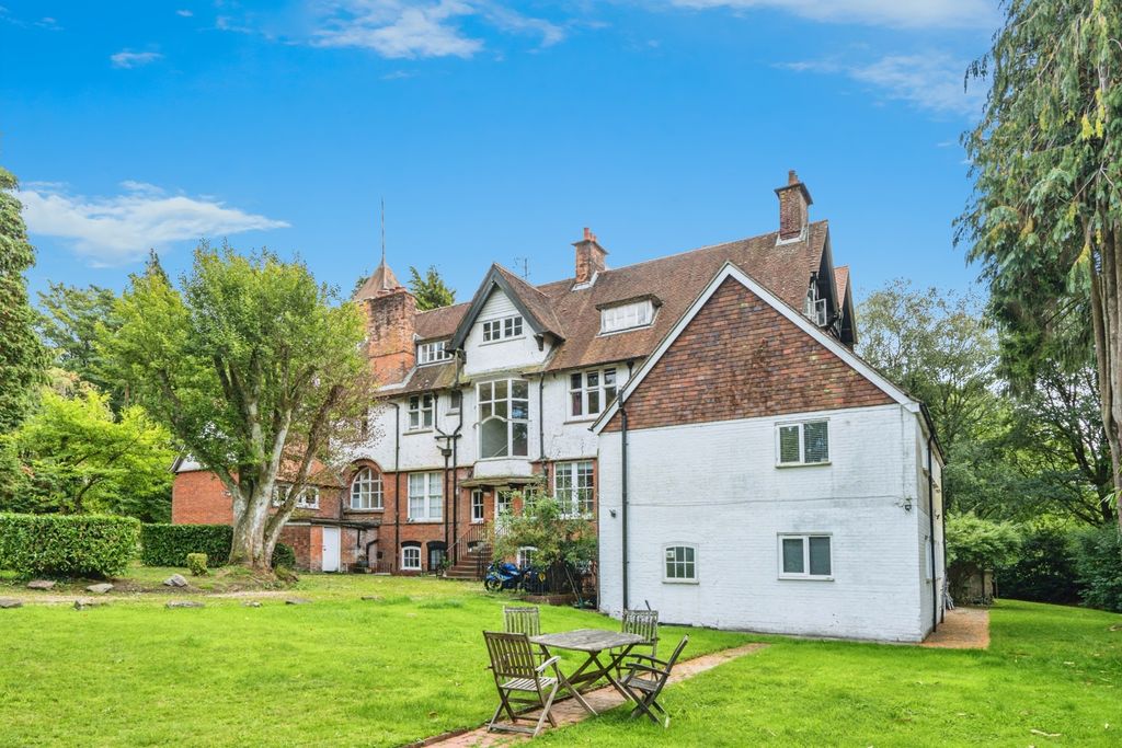 Additional image 8 of 1 bed flat for saleTower Road, Hindhead, Surrey GU26