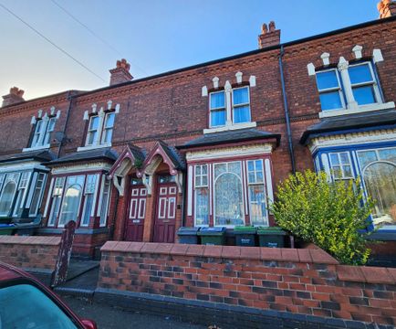 18 Bearwood Road, Smethwick, West Midlands B66