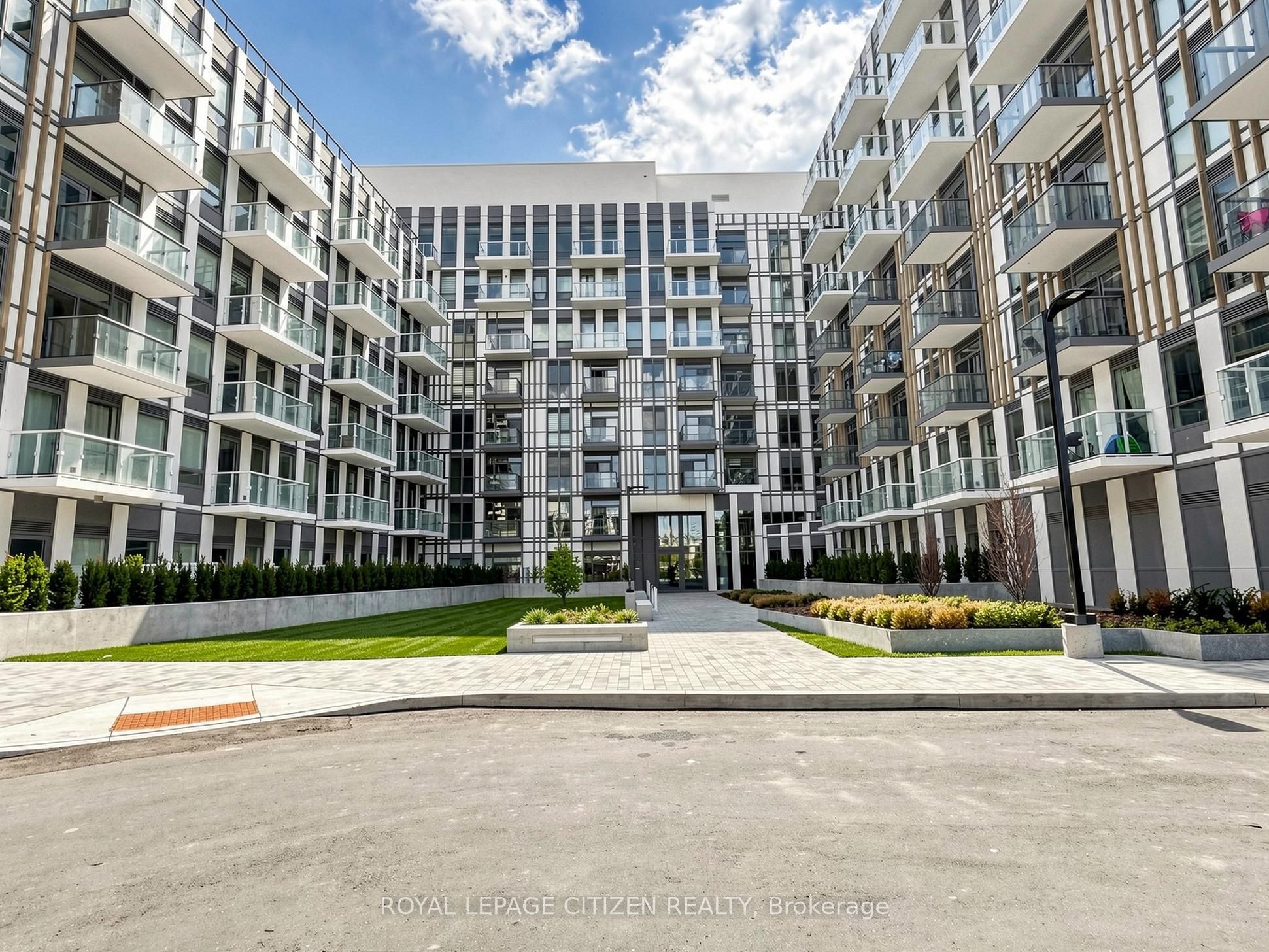 509-1005 Dundas Street, Oakville, ON, L6H 8C7