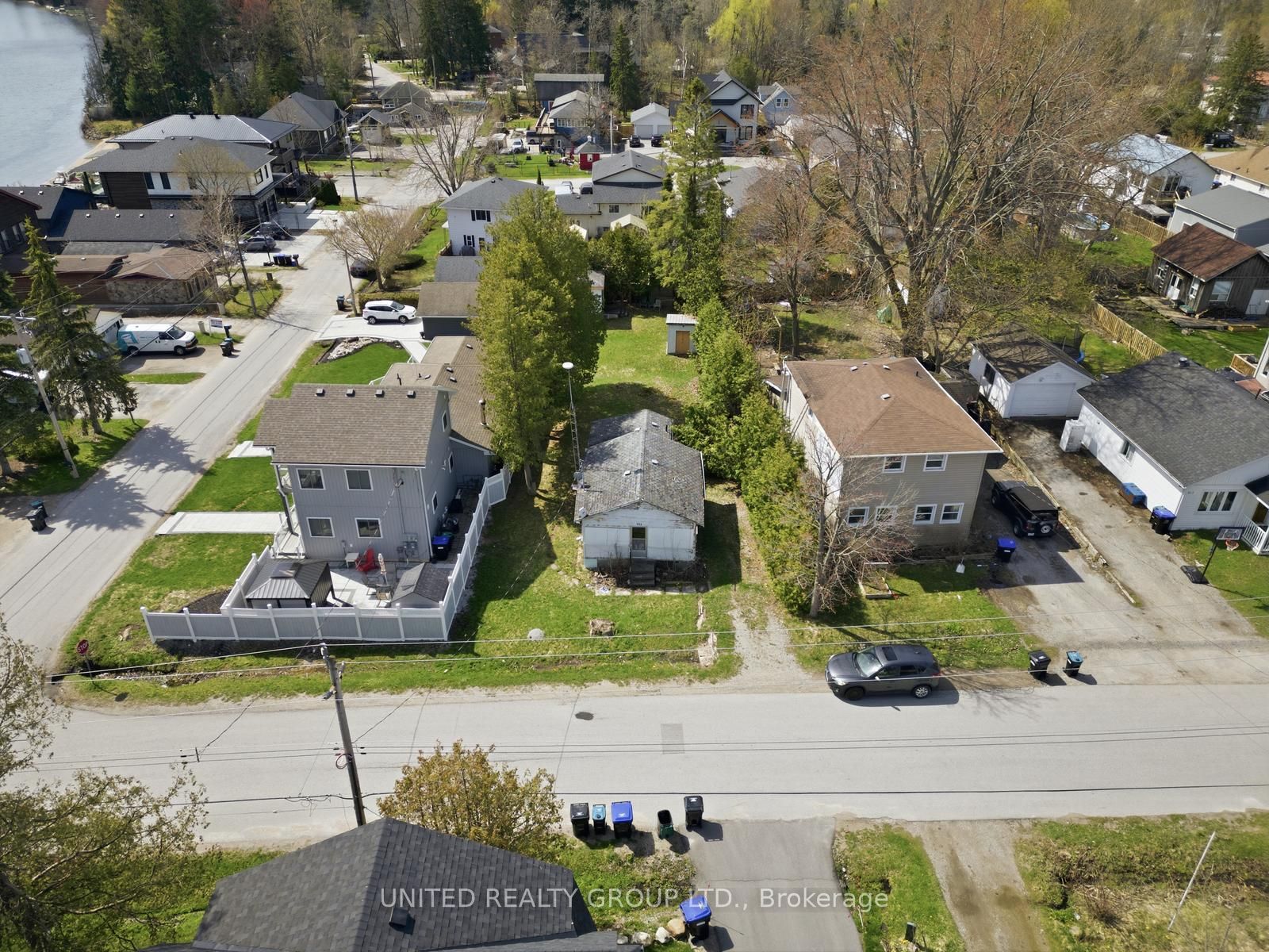 911 Vicrol Drive, Innisfil, ON, L9S 1V4