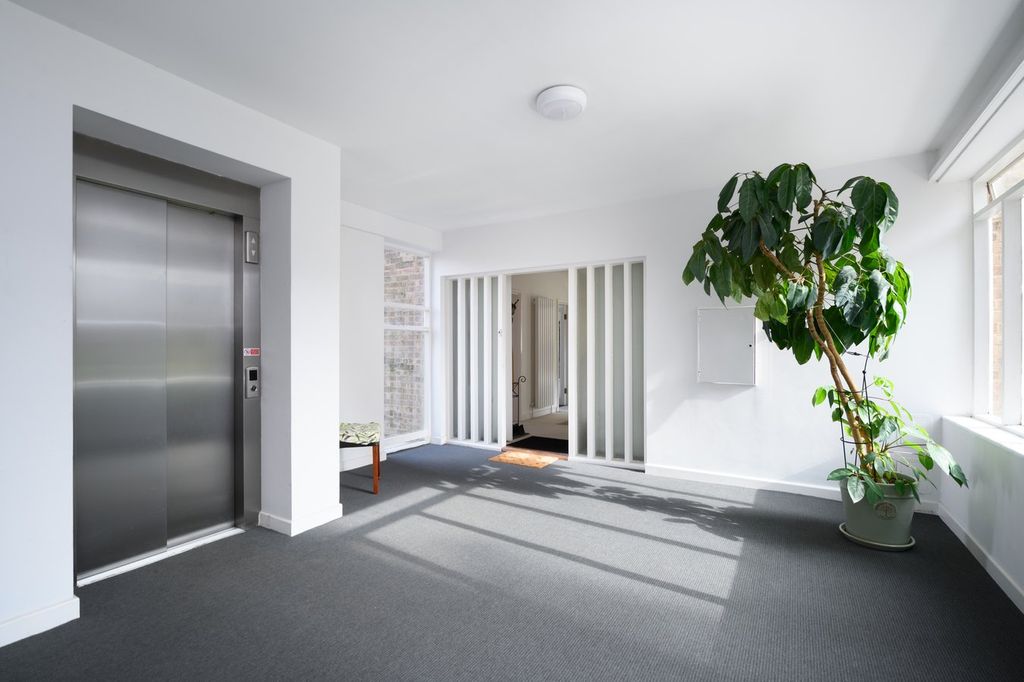 Additional image 18 of 2 bed flat for saleSt Georges Road, Weybridge KT13