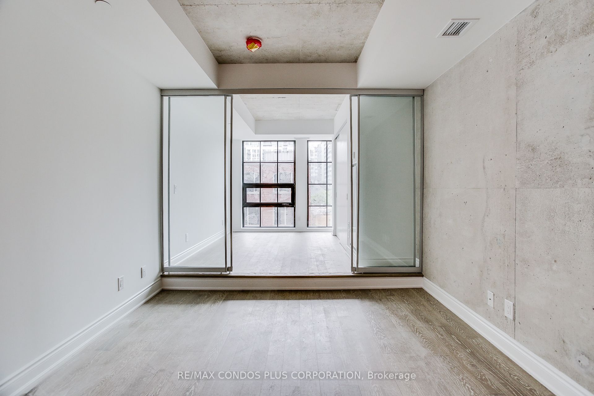 Additional image 4 of 411-608 Richmond Street W, Toronto, ON, M5V 0N9