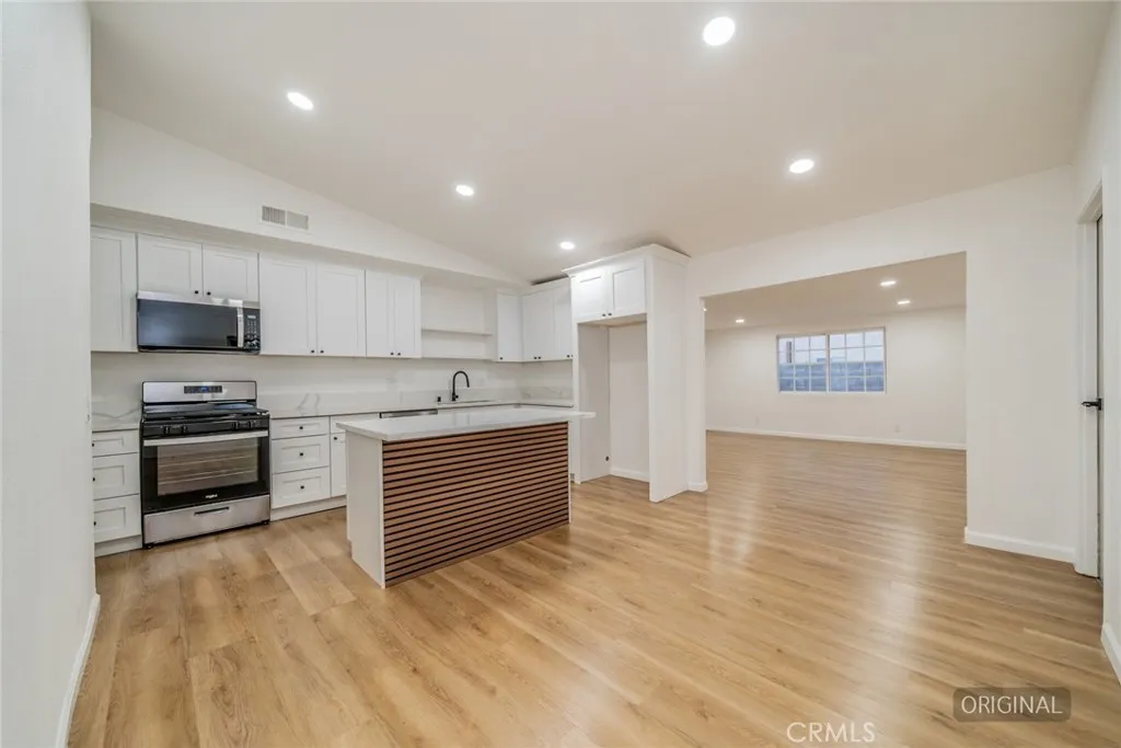 Additional image 4 of 555 N Chestnut Ave, Rialto, CA 92376