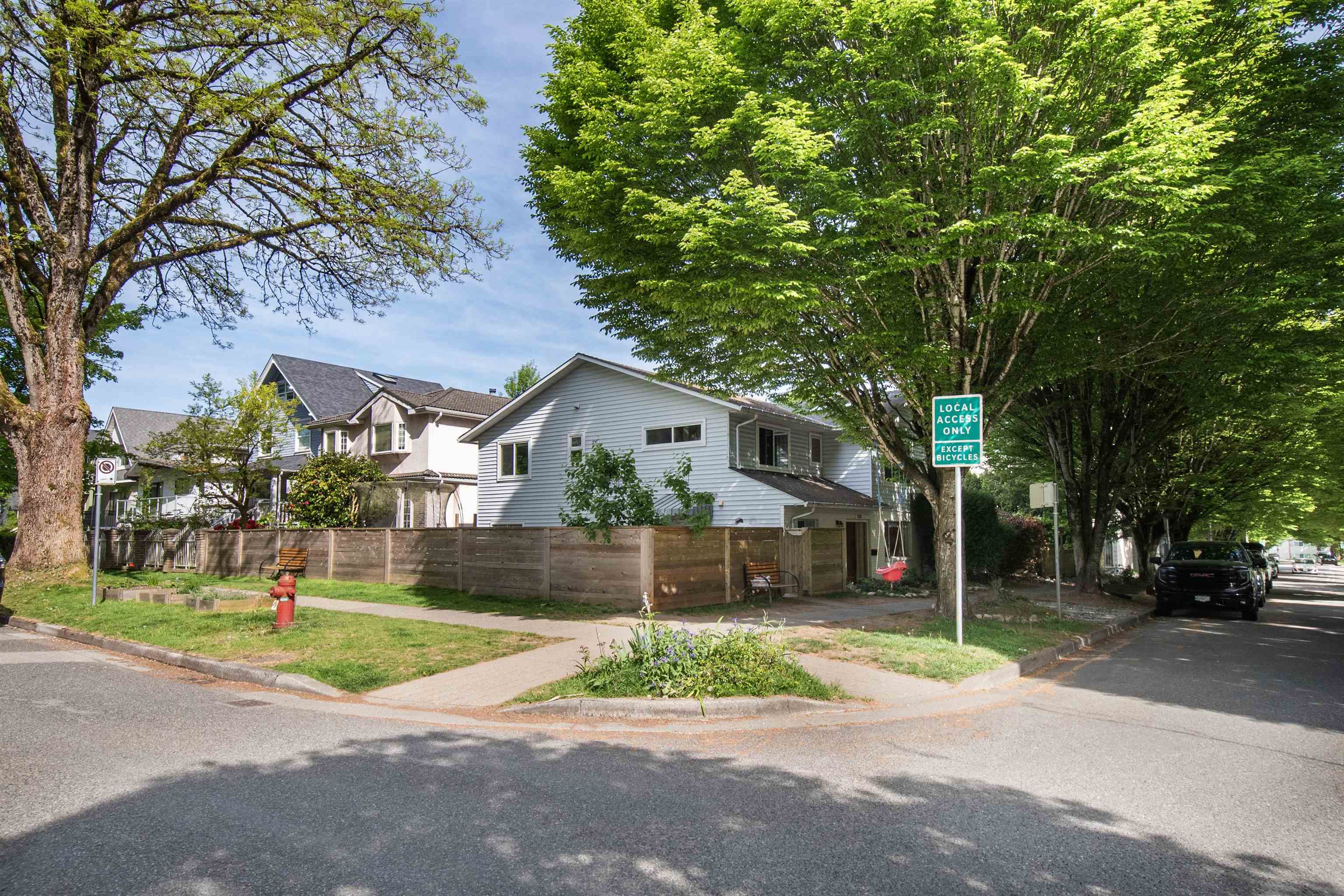 Additional image 3 of 3385 Ontario Street, Vancouver, BC, V5V 5B9