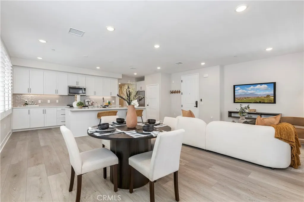 Additional image 8 of 16175 Dawn Way Unit 202, Tustin, CA 92782