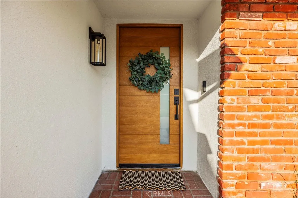 9458 Ruffner Avenue, Northridge, CA 91343
