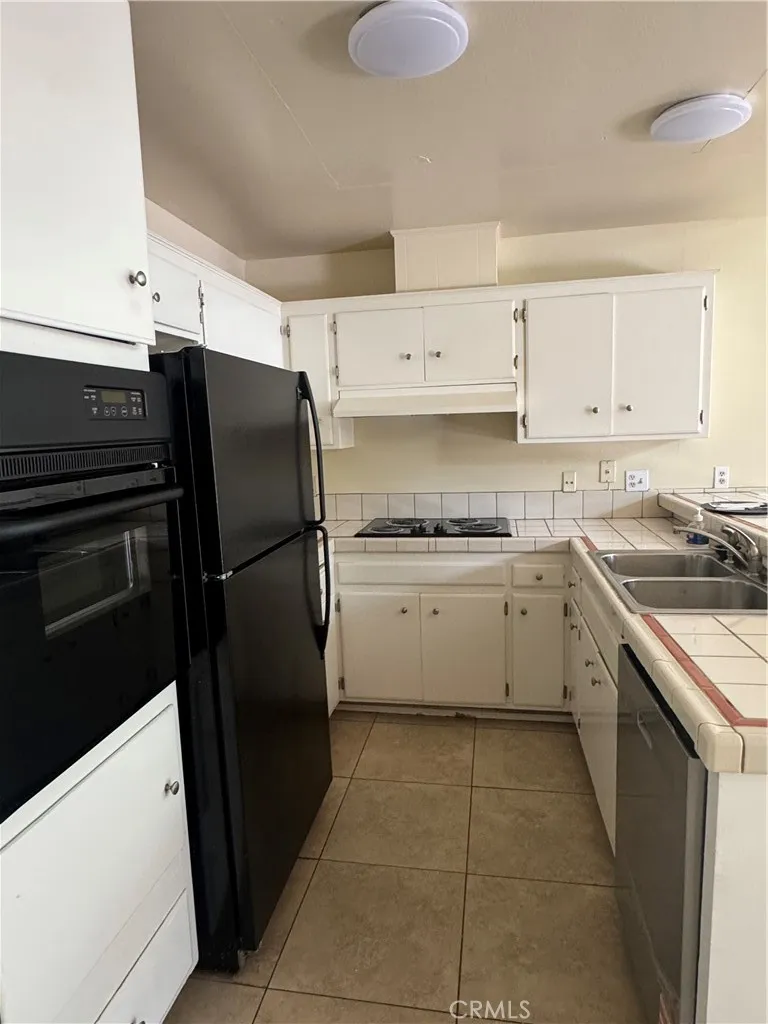 Additional image 44 of 1404 N Tustin Avenue N Unit Y3, Santa Ana, CA 92705