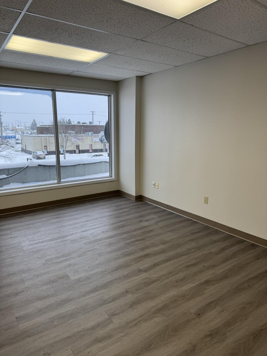 Additional image 6 of 202 & 204, 4910 50 Avenue, Cold Lake, AB, T9M0G1