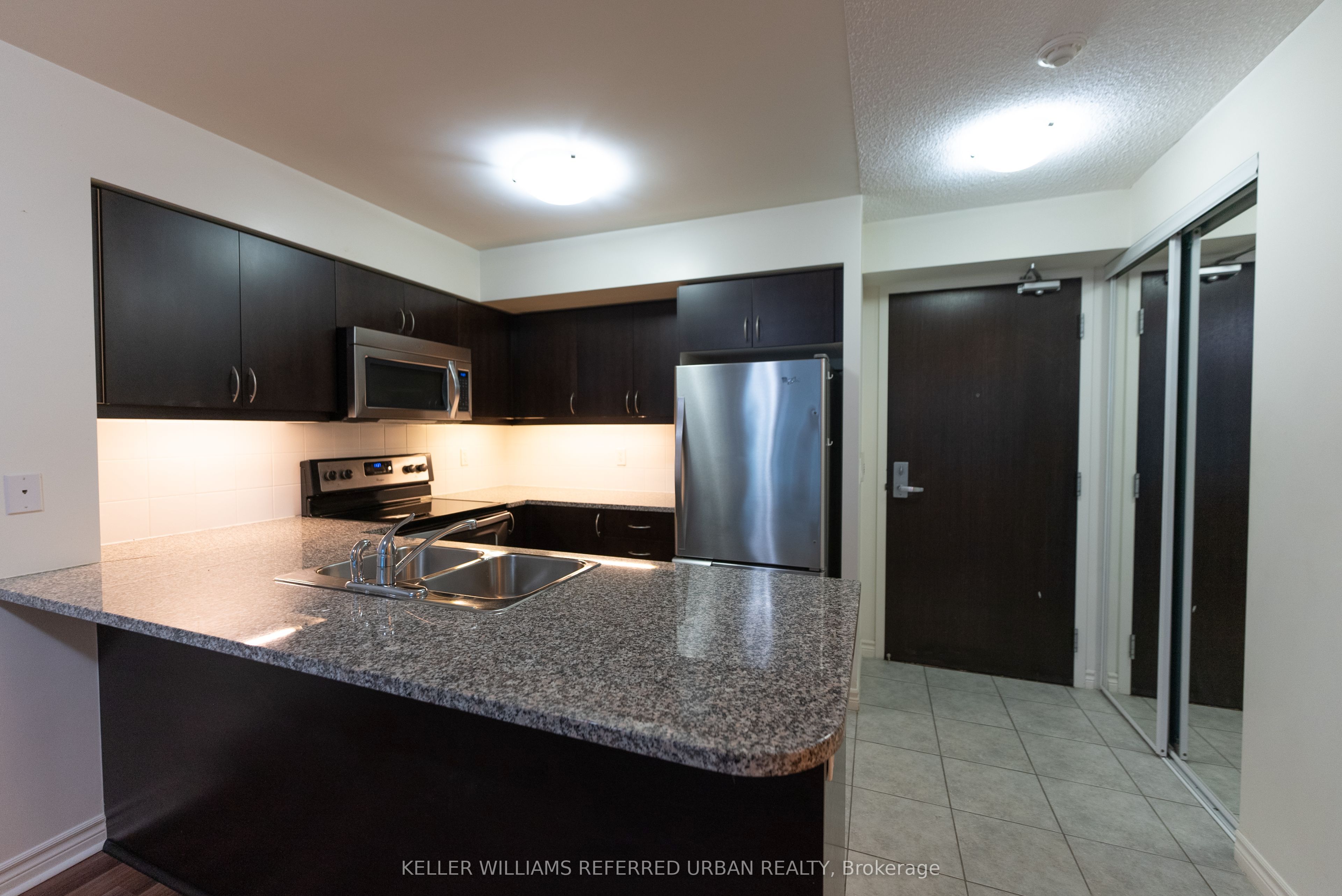 Additional image 2 of 1002-25 Lower Simcoe Street, Toronto, ON, M5J 3A1