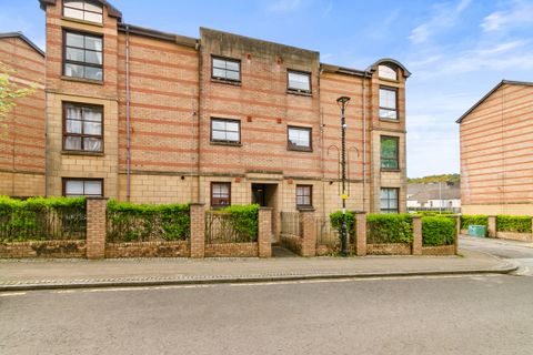 Centenary Court, Barrhead G78