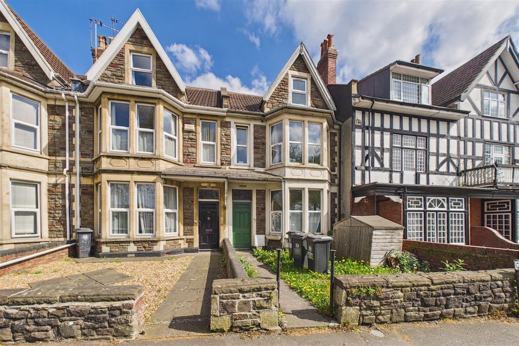 7 bed terraced house for saleGloucester Road, Horfield, Bristol BS7