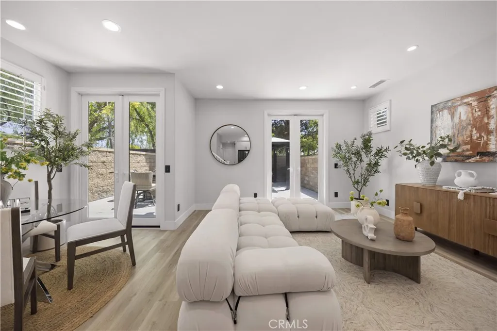 Additional image 10 of 328 Flyers Ln, Tustin, CA 92782