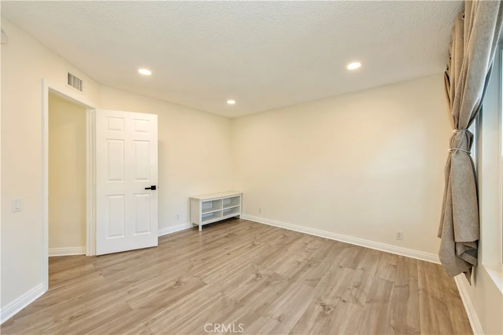 Additional image 70 of 19 Alabaster, Irvine, CA 92614