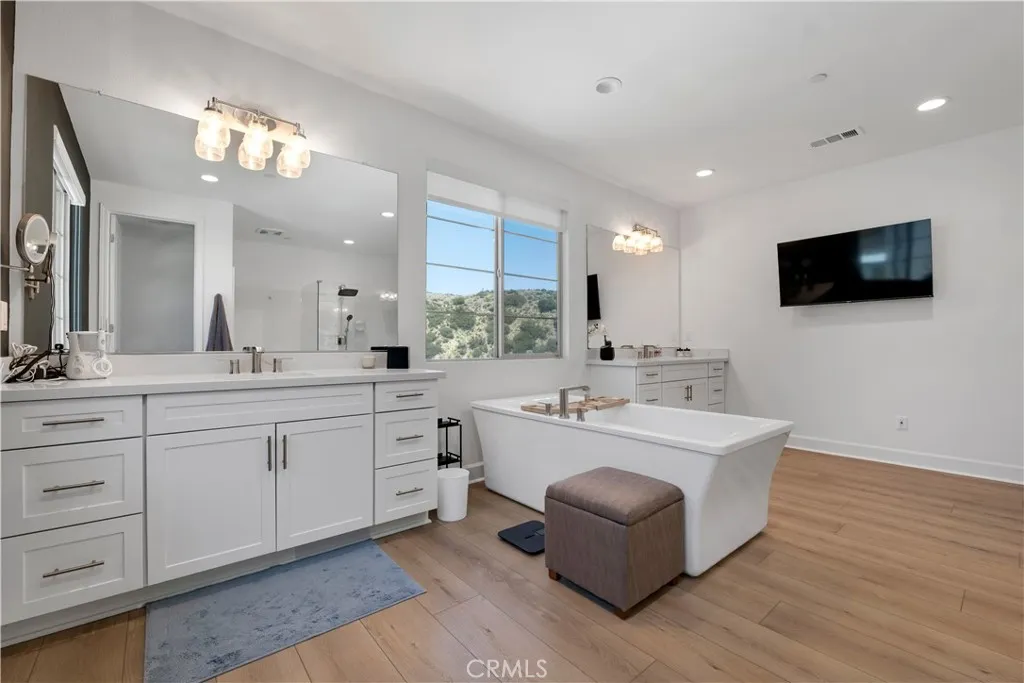 Additional image 82 of 21611 Canyon Cove Cv, Chatsworth, CA 91311