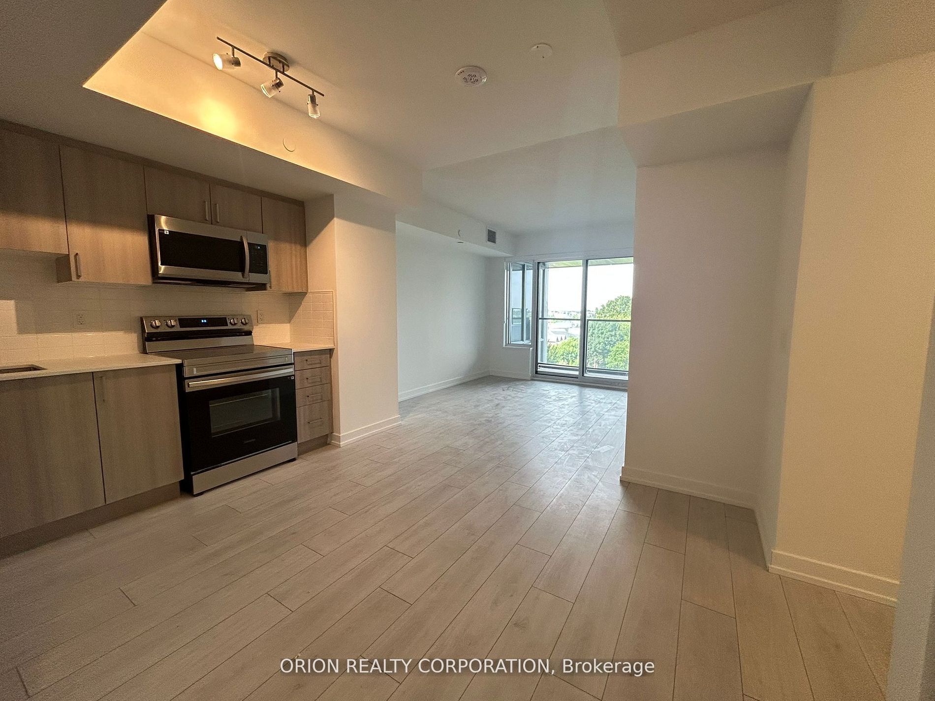 Additional image 3 of 527-556 Marlee Avenue, Toronto, ON, M6B 0B1