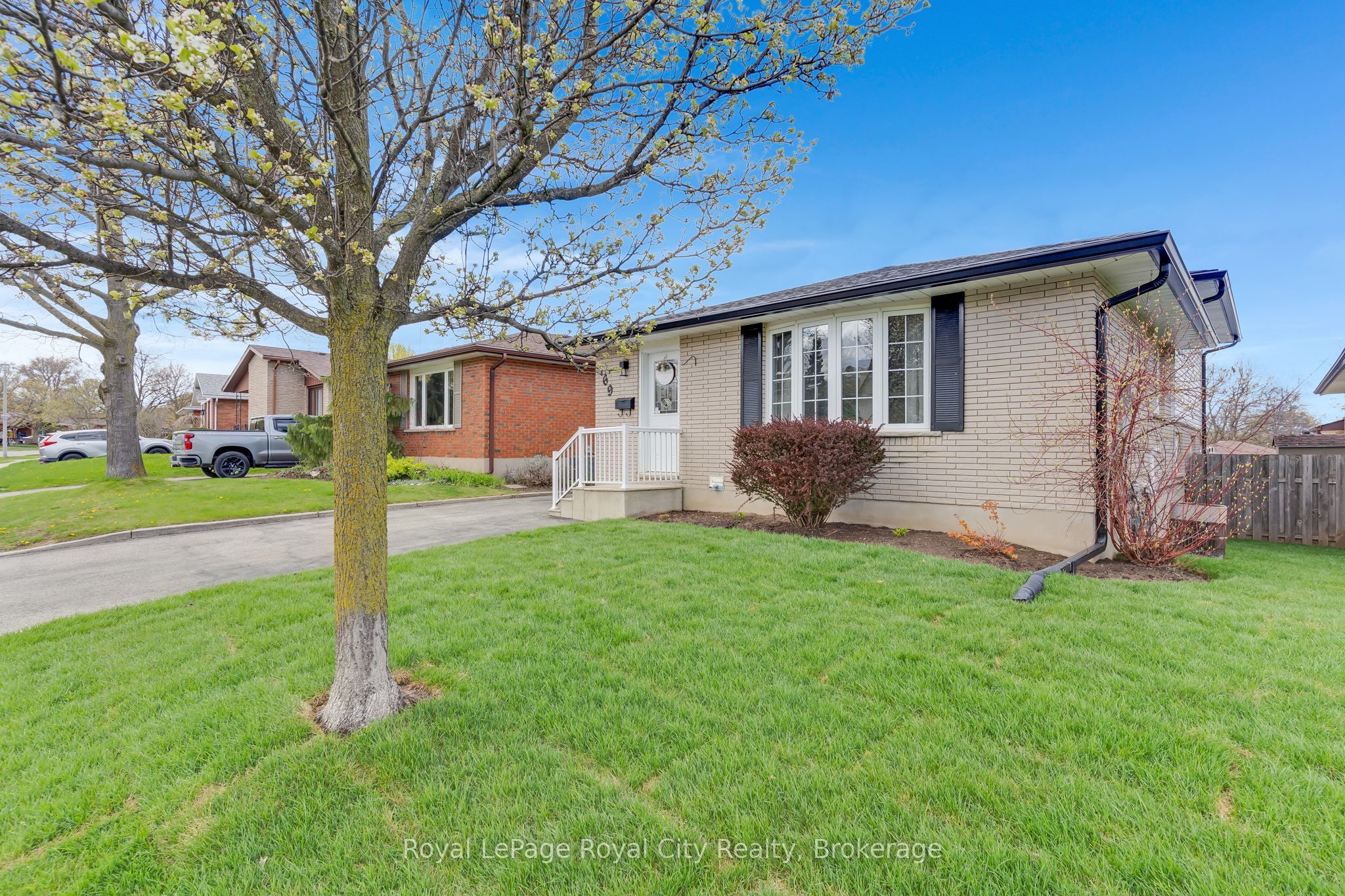 Additional image 2 of 169 Johanna Drive, Cambridge, ON, N1S 4C4