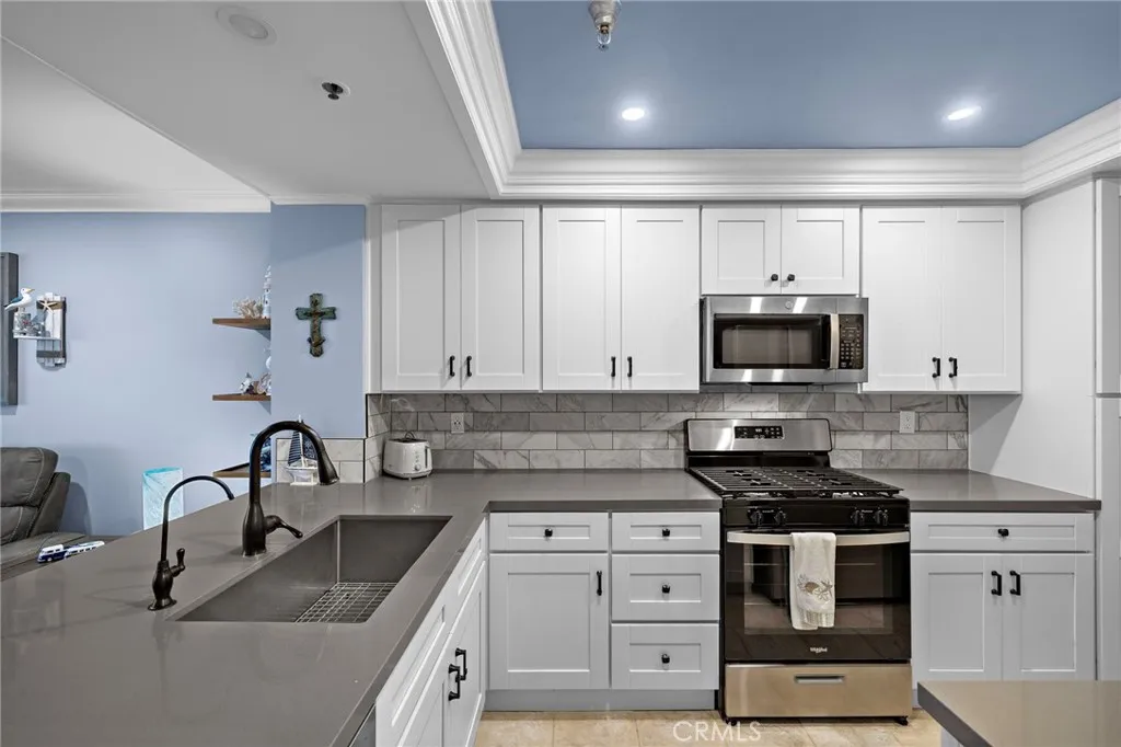 Additional image 14 of 280 Cagney Lane Unit 211, Newport Beach, CA 92663