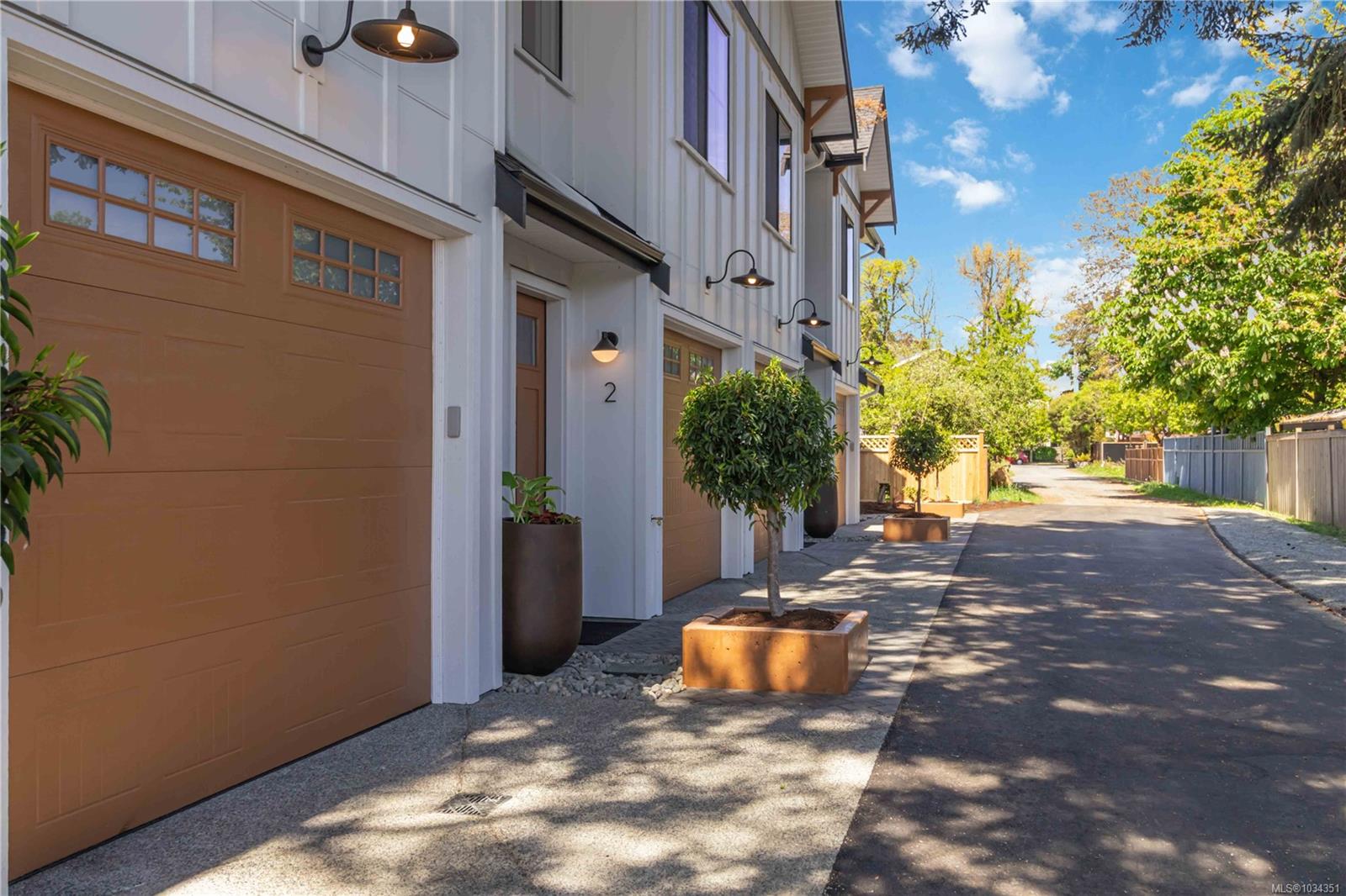 1-2312 Orchard Avenue, Sidney, BC, V8L 1T6