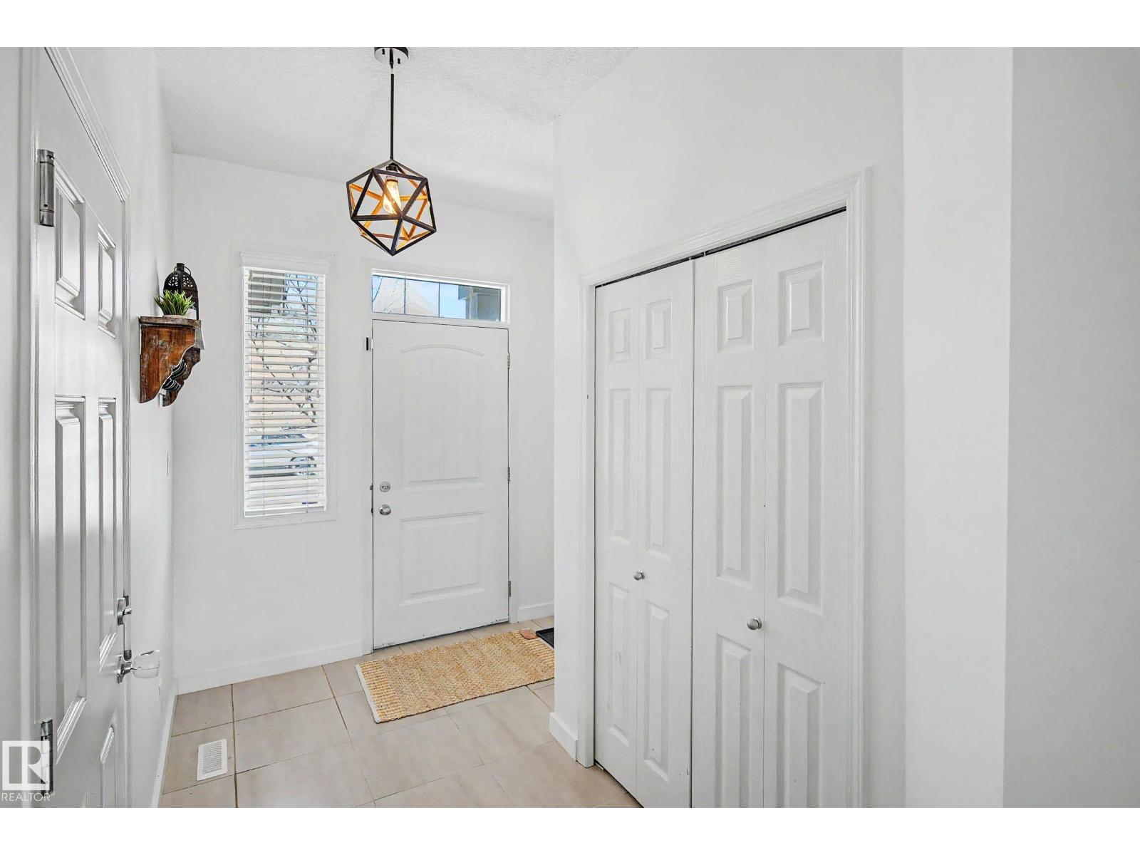 Additional image 4 of 2083 Chalmers Way SW, Edmonton, AB, T6W2E9