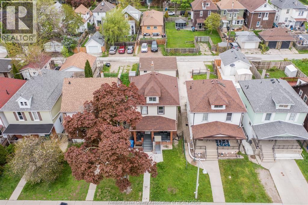 748 Moy , Windsor, ON, N9A2N6 photo 2