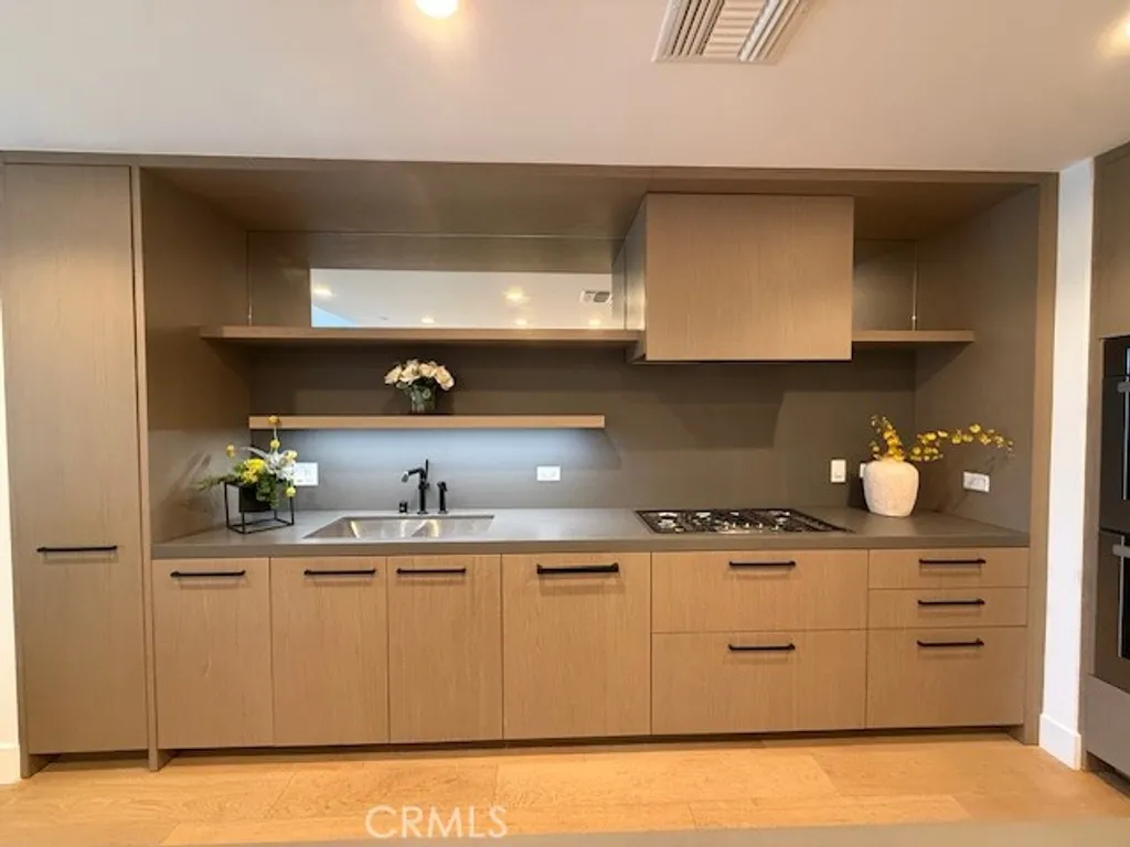Additional image 4 of 10777 Wilshire Blvd Unit 310, Los Angeles, CA 90024