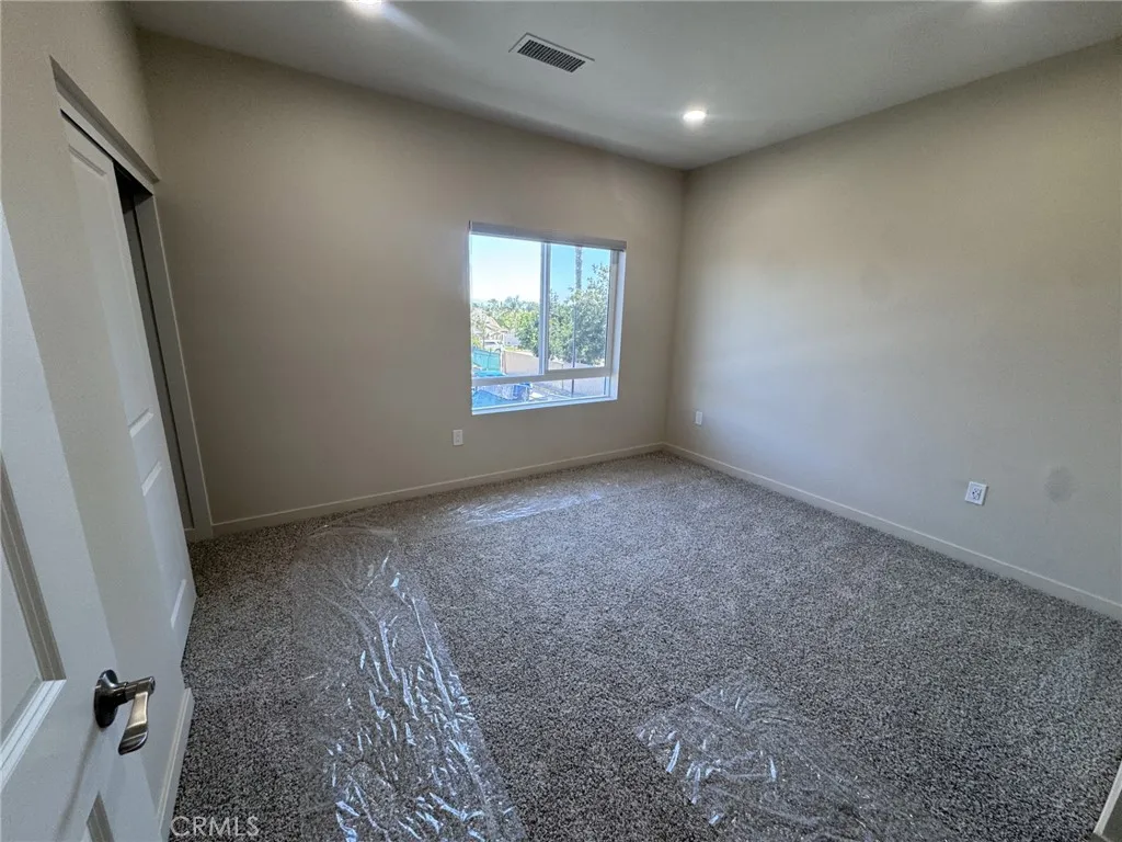 8183 Amerena Way, Fontana, CA 92335