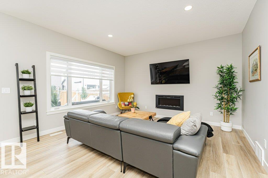 Additional image 4 of 10606 96 Street, Morinville, AB, T8R2N5