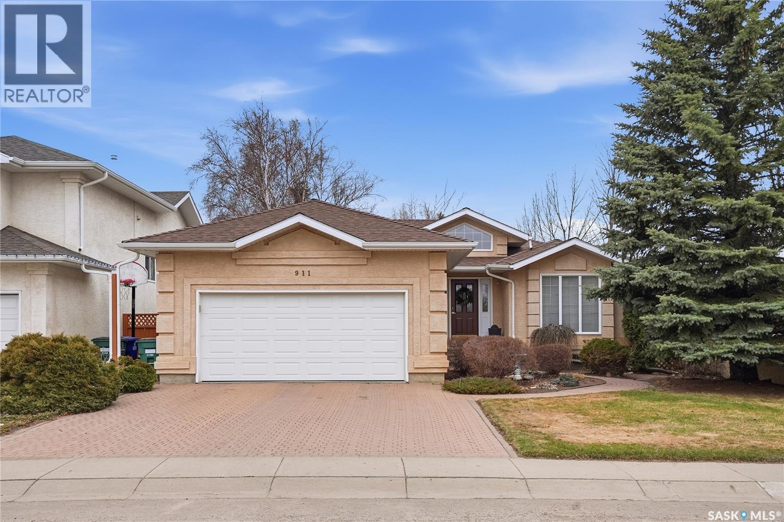 911 Chotem Crescent, Saskatoon, SK, S7N4N3