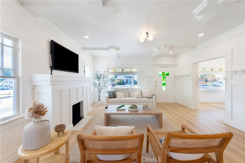 Additional image 67 of 3890 S Harvard Boulevard, Los Angeles, CA 90062