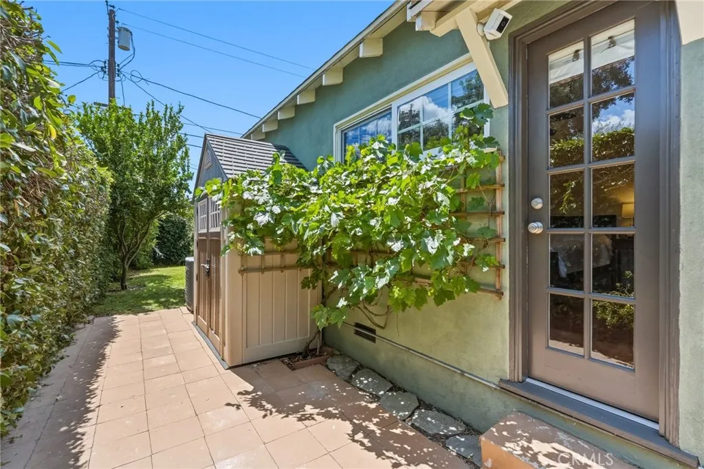 Additional image 13 of 11656 Margate Street, Valley Village, CA 91601