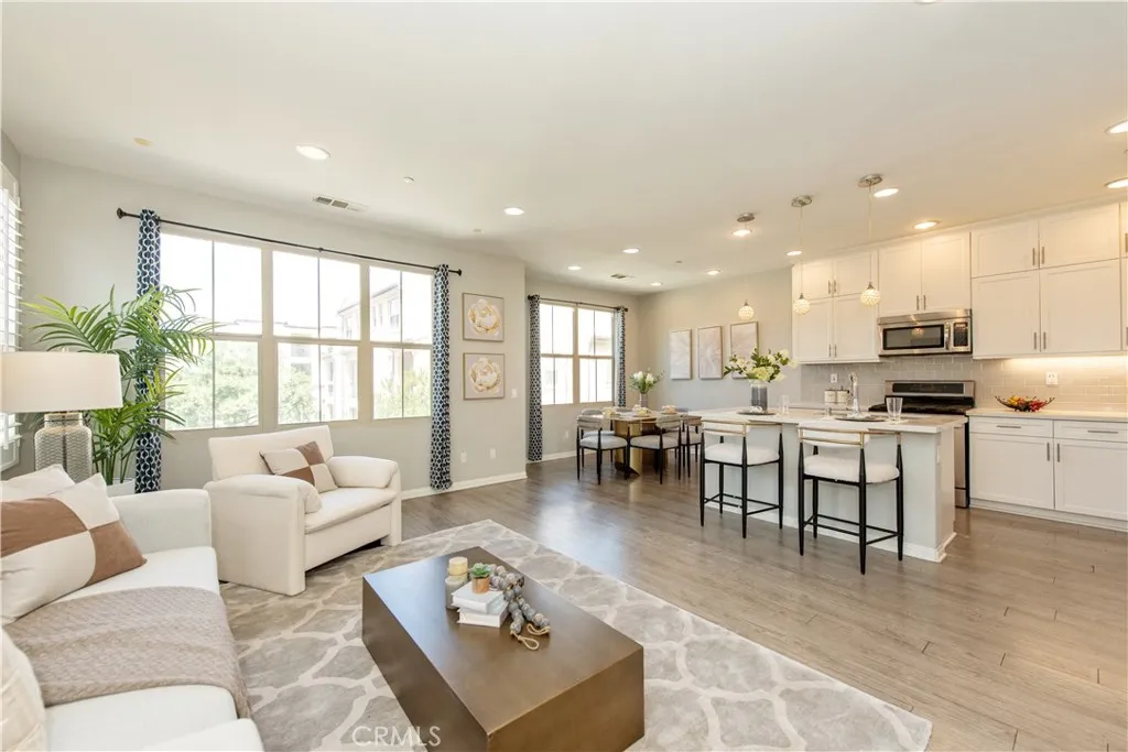 Additional image 51 of 68 Origin, Irvine, CA 92618