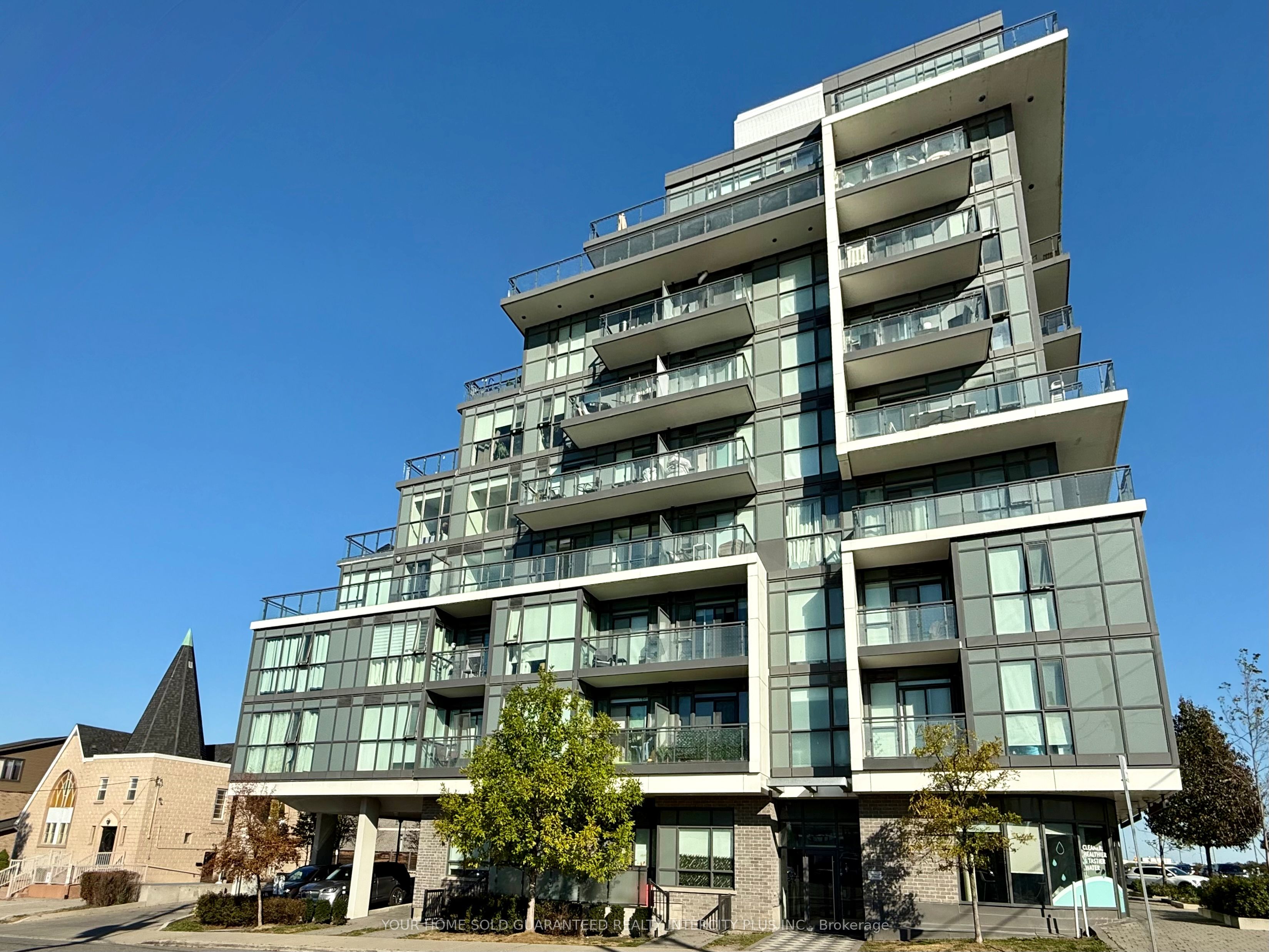 302-16 Mcadam Avenue, Toronto, ON, M6A 0B9