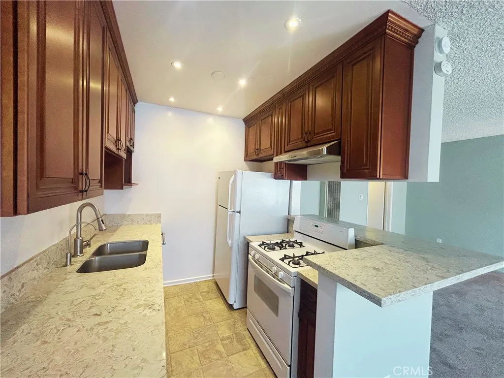 Additional image 51 of 1522 S Centinela Ave Unit 204, Los Angeles, CA 90025
