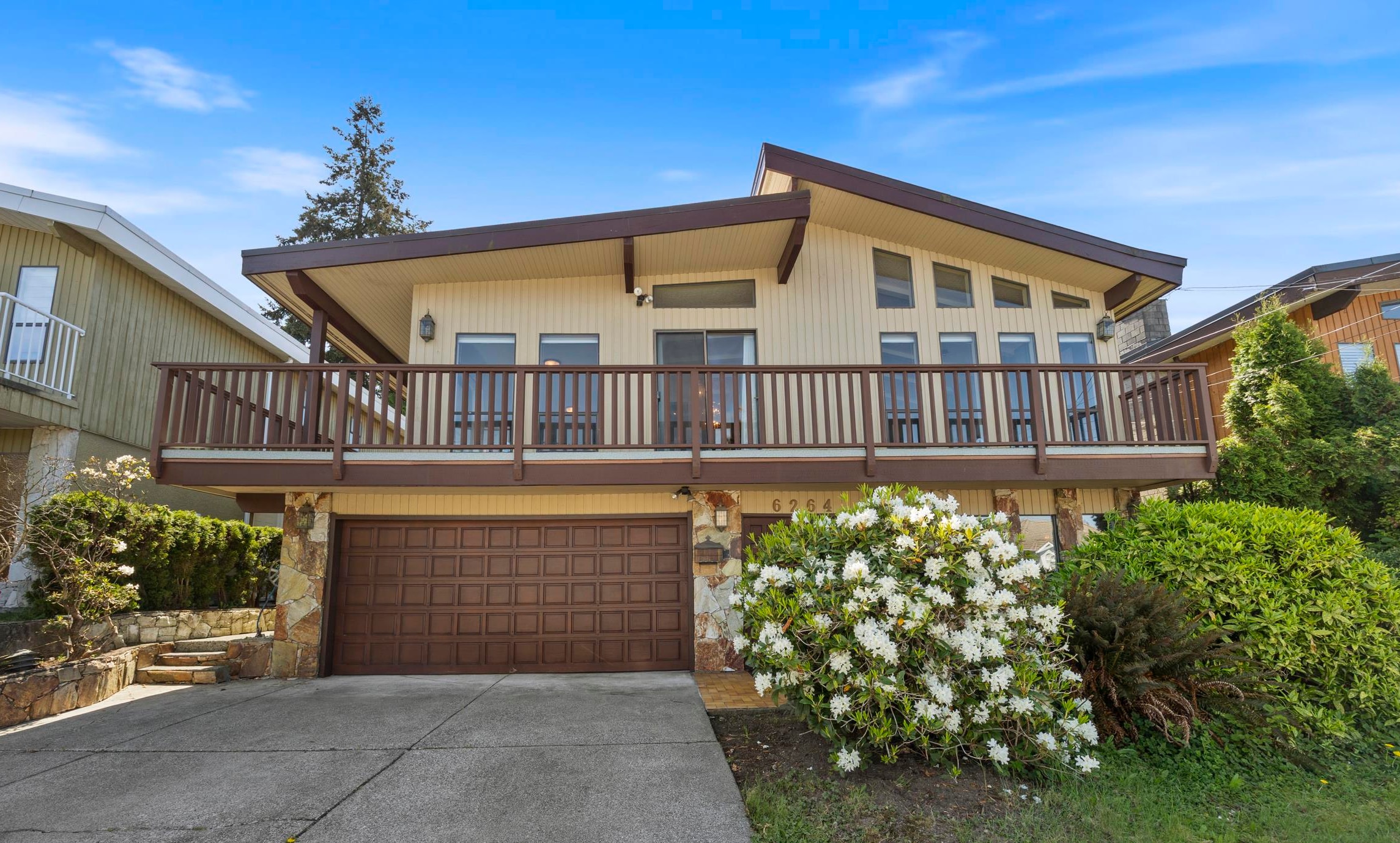 6264 Bryant Street, Burnaby, BC, V5H 1Y2