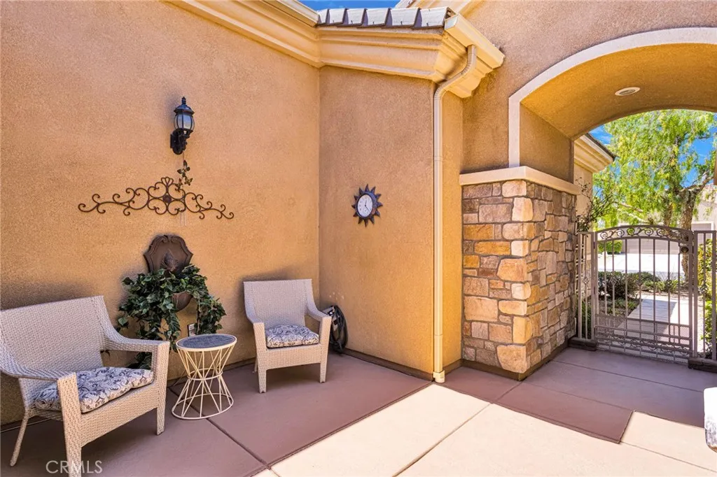 10397 Darby Rd, Apple Valley, CA 92308 photo 5