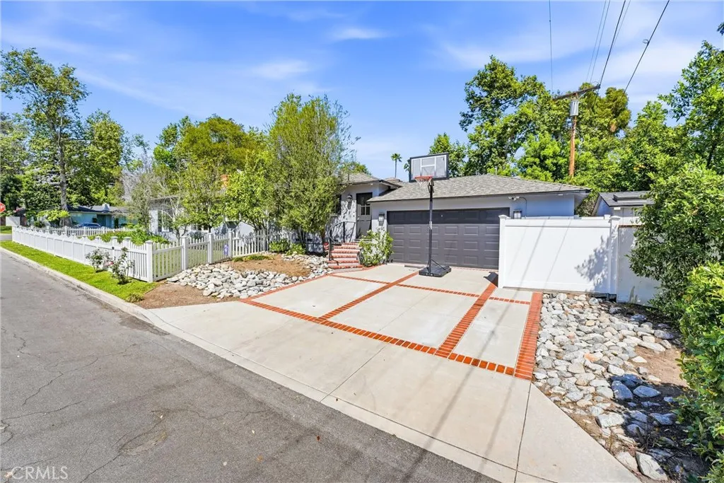 3600 Grayburn Rd, Pasadena, CA 91107 photo 4
