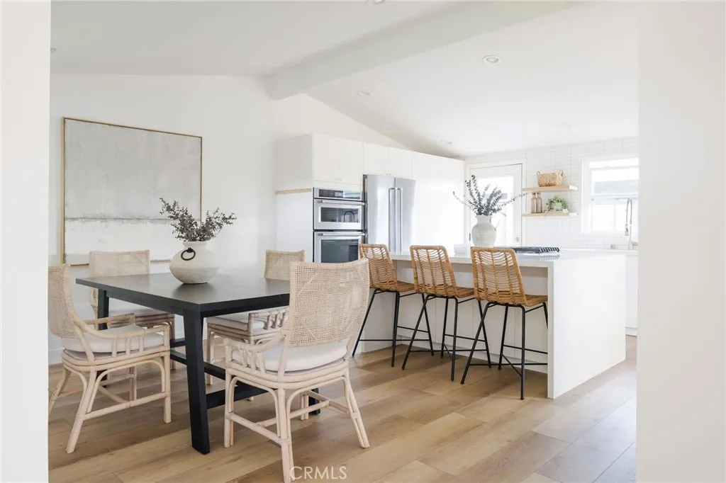 Additional image 66 of 2566 Oxford Ln, Costa Mesa, CA 92626