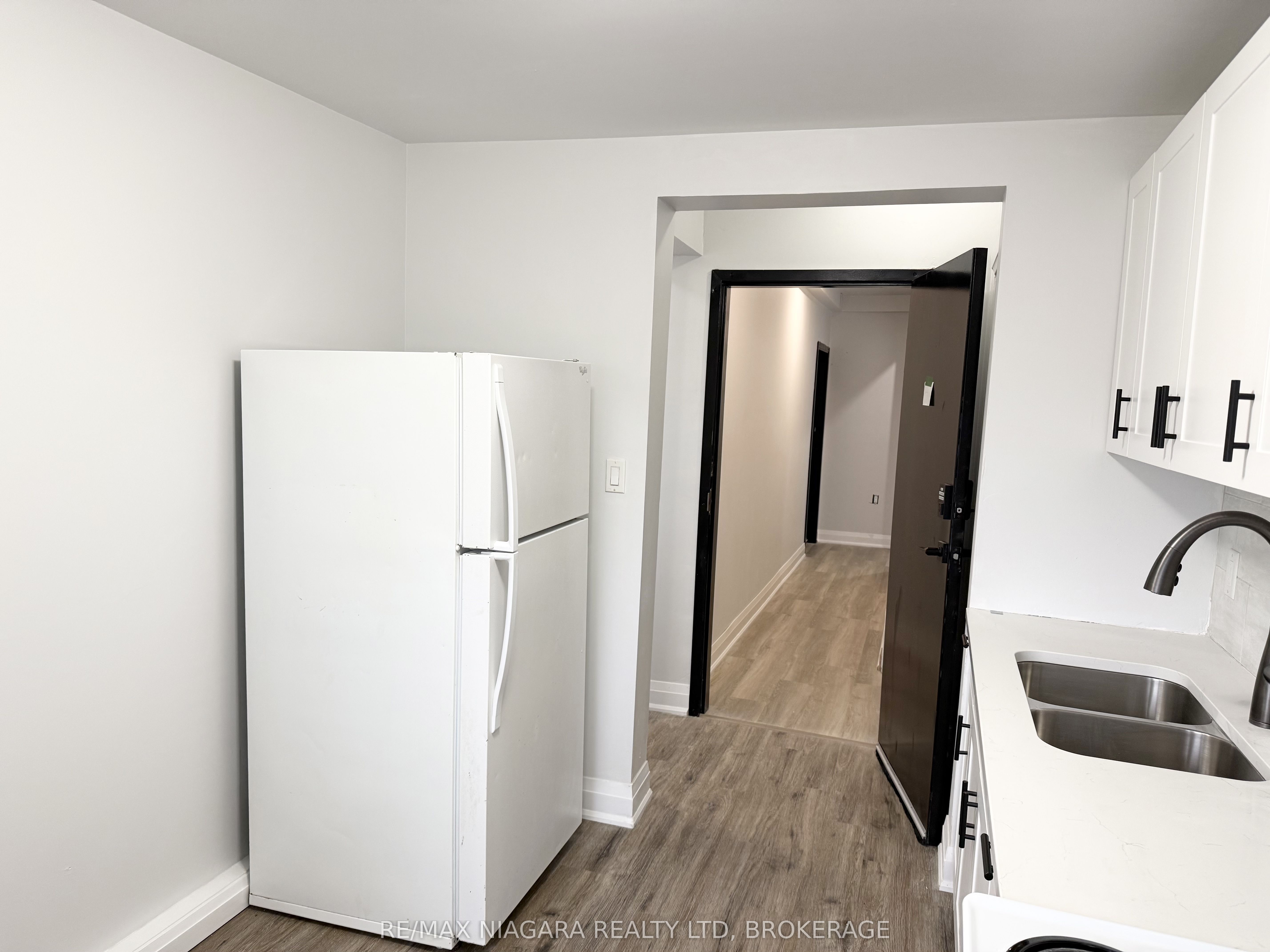 Additional image 5 of Unit 4-4711 River Road, Niagara Falls, ON, L2E 3G2