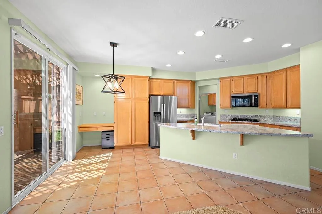 Additional image 9 of 1179 Corte De Cera, Chula Vista, CA 91910