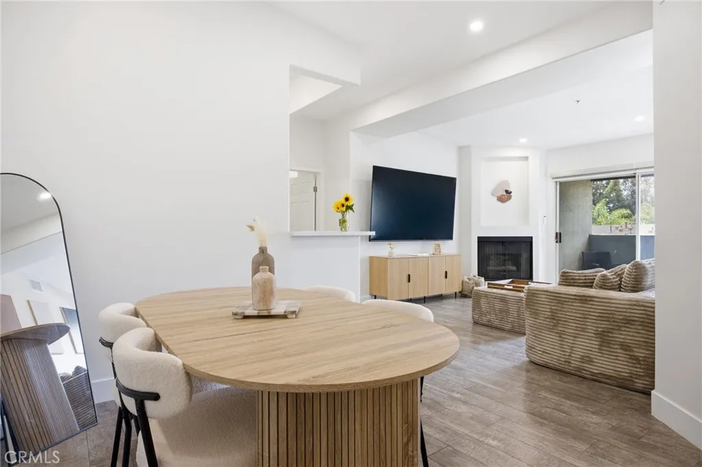 15455 Sherman Way Unit 27, Van Nuys, CA 91406 photo 4