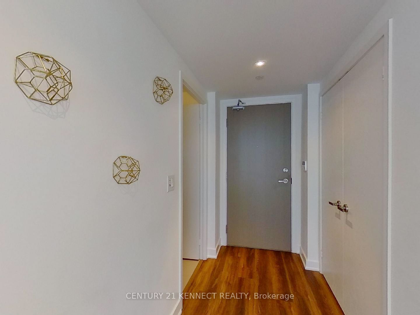 Additional image 4 of 1108-100 Harbour Street, Toronto, ON, M5J 1B7