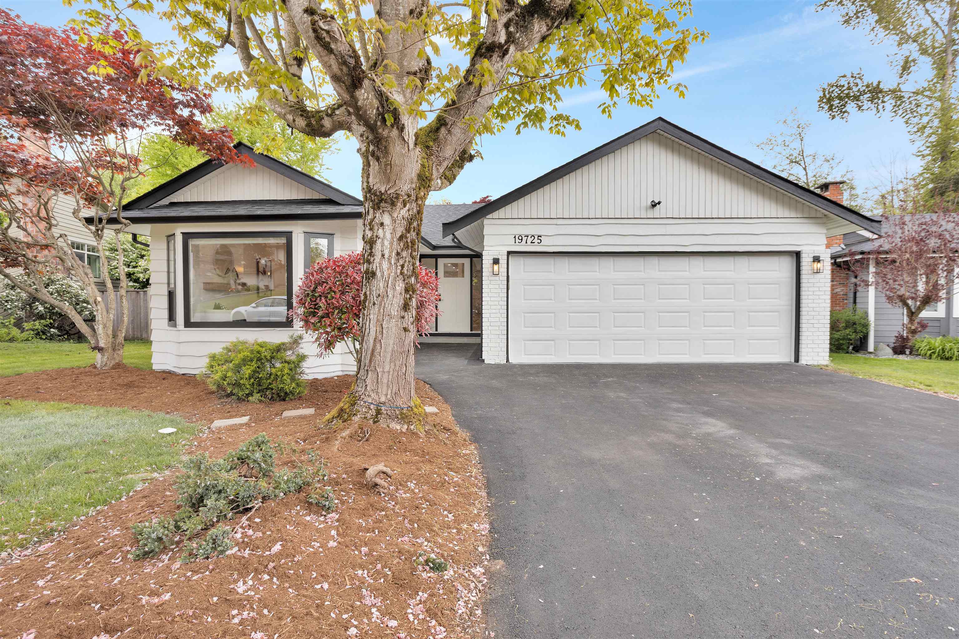 19725 50a Avenue, Langley, BC, V3A 7L1