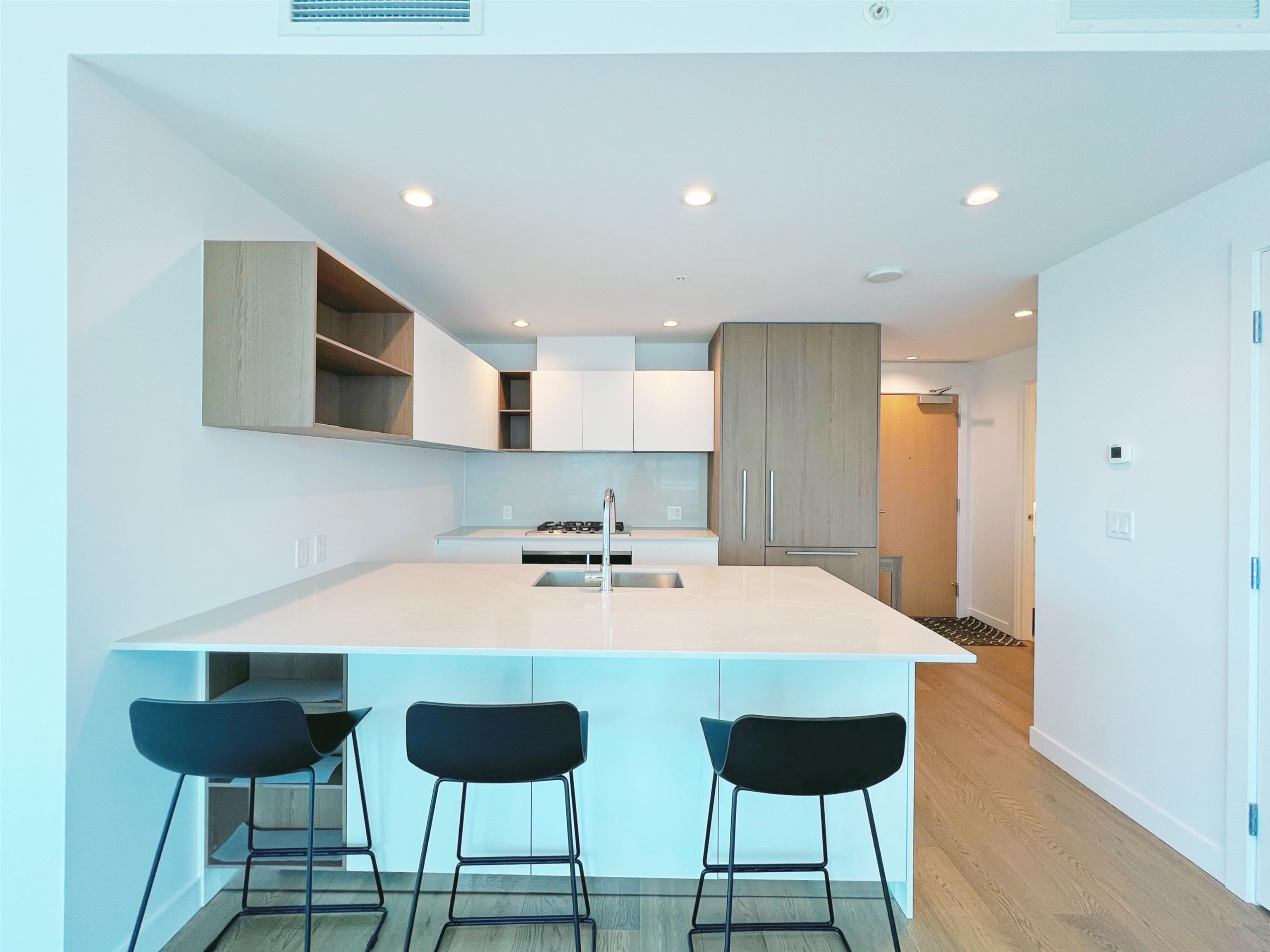 Additional image 2 of 3104-6000 Mckay Avenue, Burnaby, BC, V5H 0K2