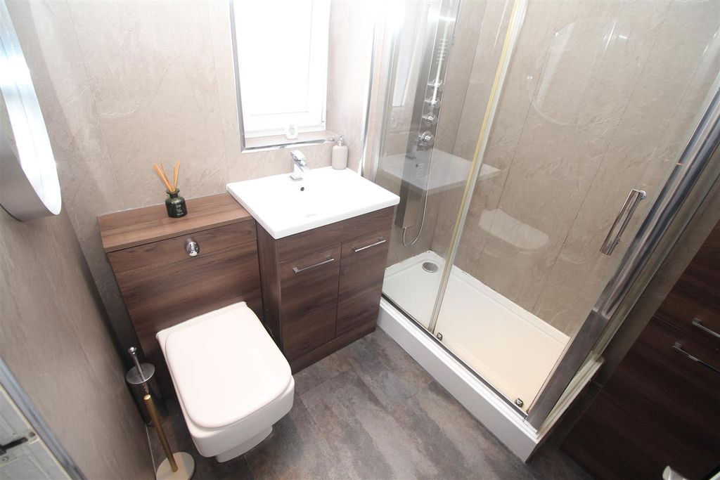 Additional image 13 of 2 bed flat for saleBannockburn Street, Greenock PA16