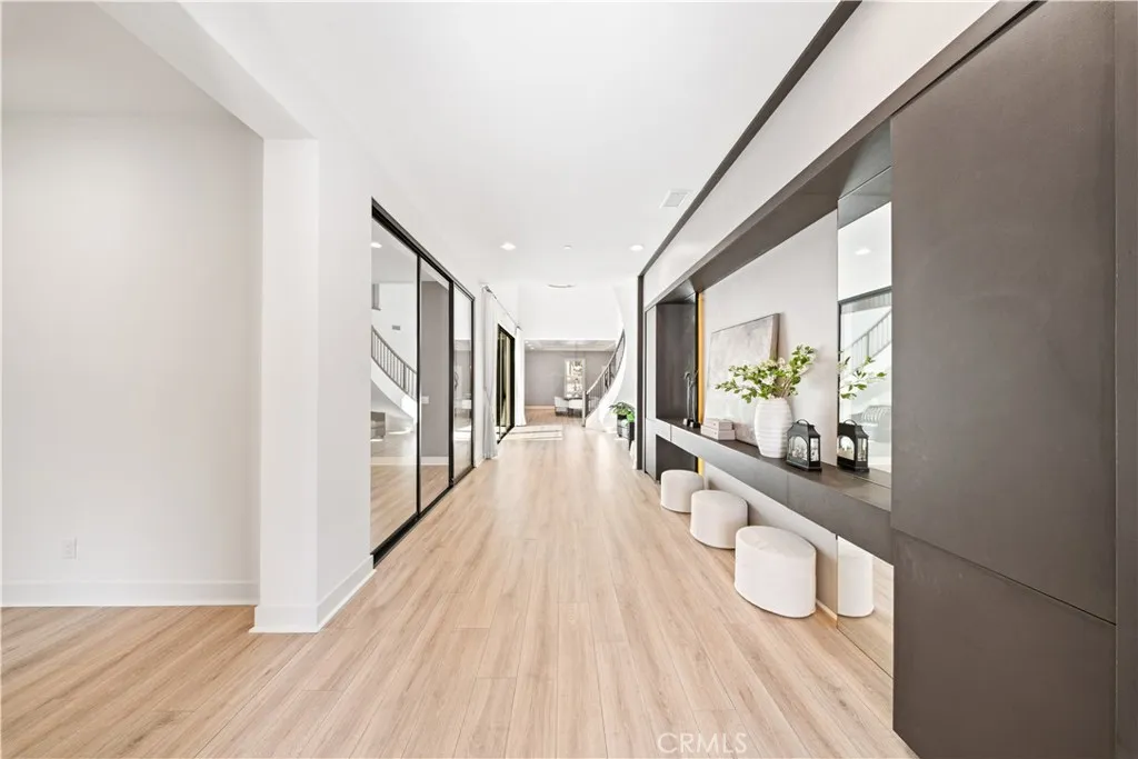 114 Interstellar, Irvine, CA 92618 photo 4