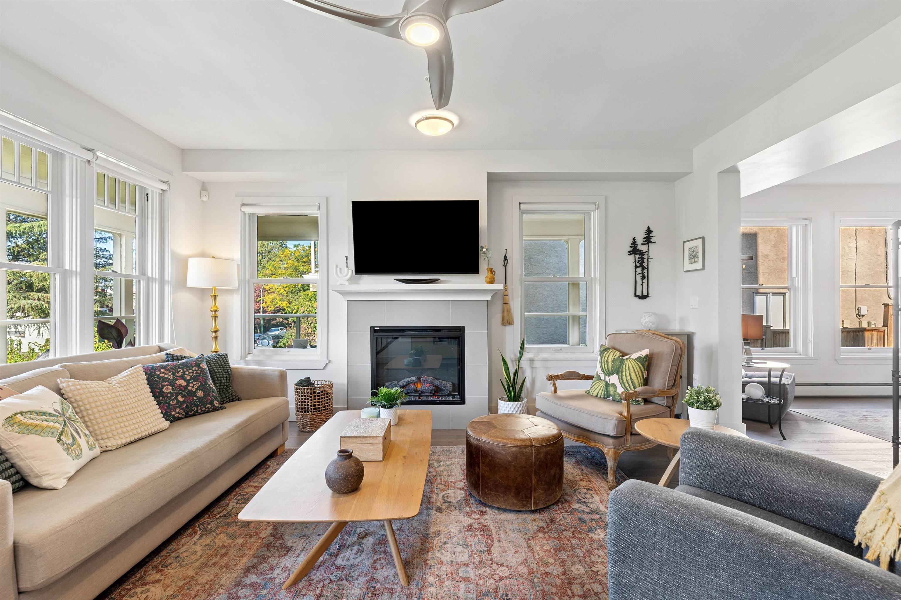 Additional image 4 of 1-244 5th Street E, North Vancouver, BC, V7L 1L7