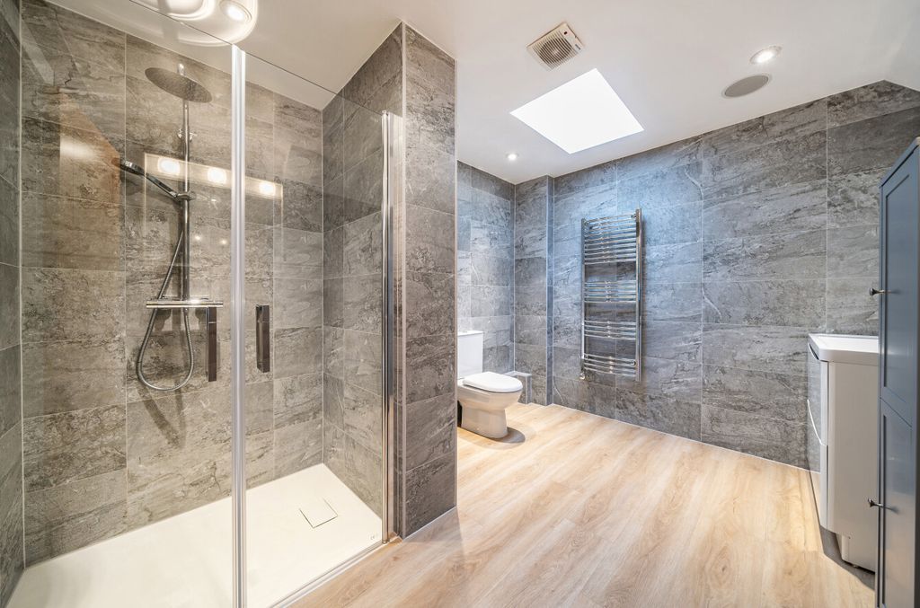 Additional image 5 of 5 bed flat for saleSovereign House, Royal Parade, Chislehurst, Kent BR7