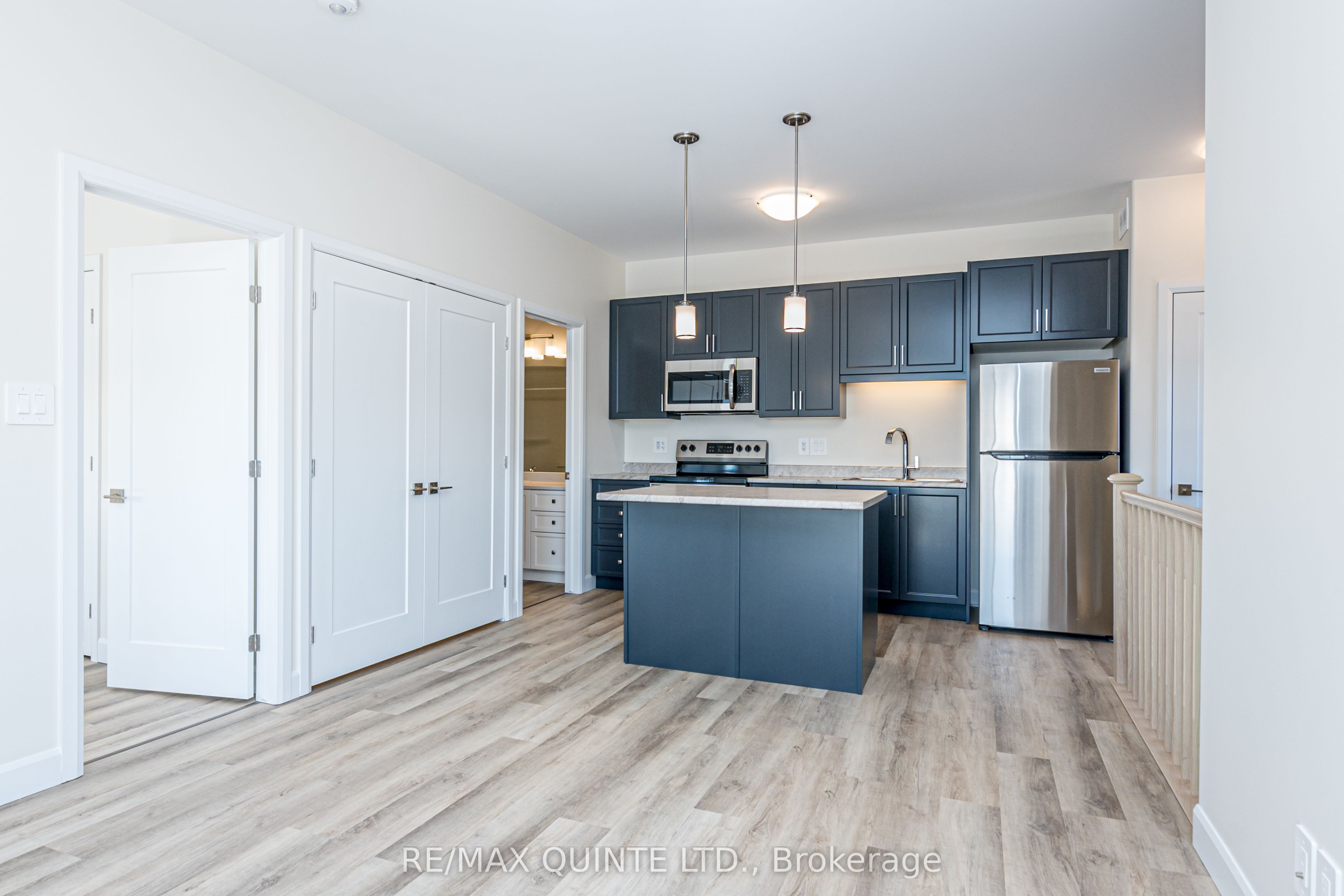 98B Riverstone Way, Belleville, ON, K8N 0S6 photo 2